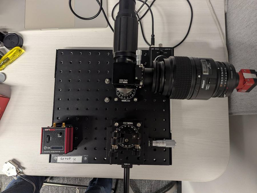Mirror mount installed on the stage