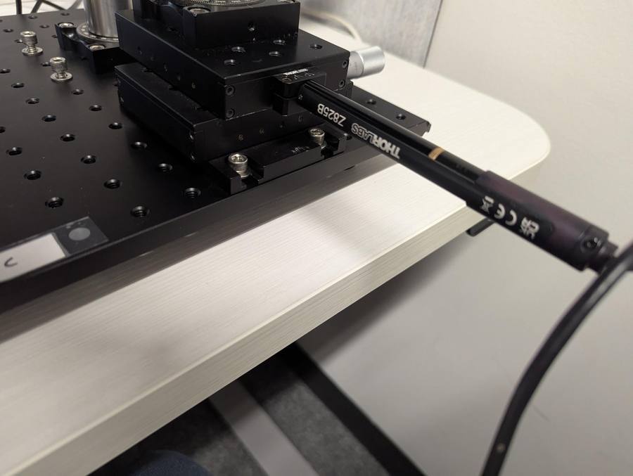 Z825B motor cable routed to controller