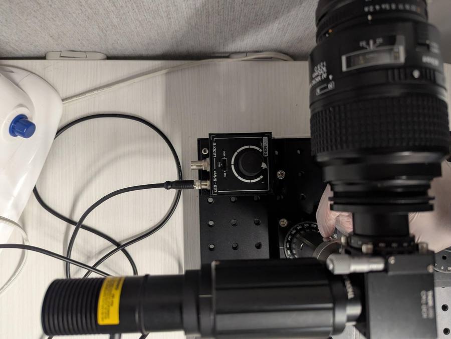 LED and camera aligned along breadboard holes